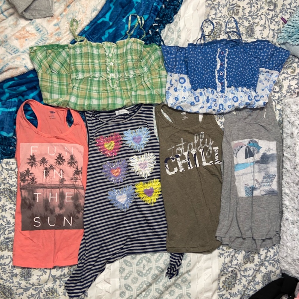 6 tank tops - Picture 1 of 4